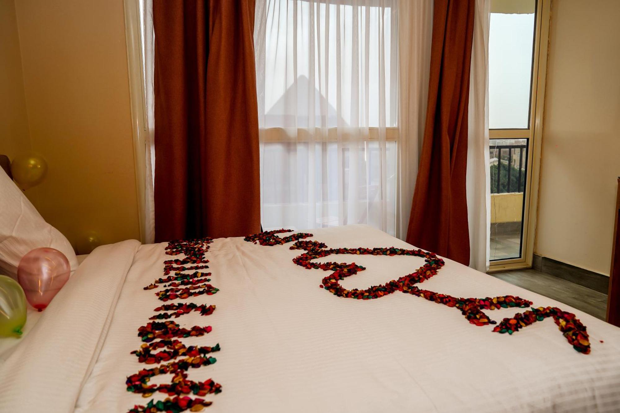 Pyramids Hotel Kafret el-Gabal Eksteriør bilde